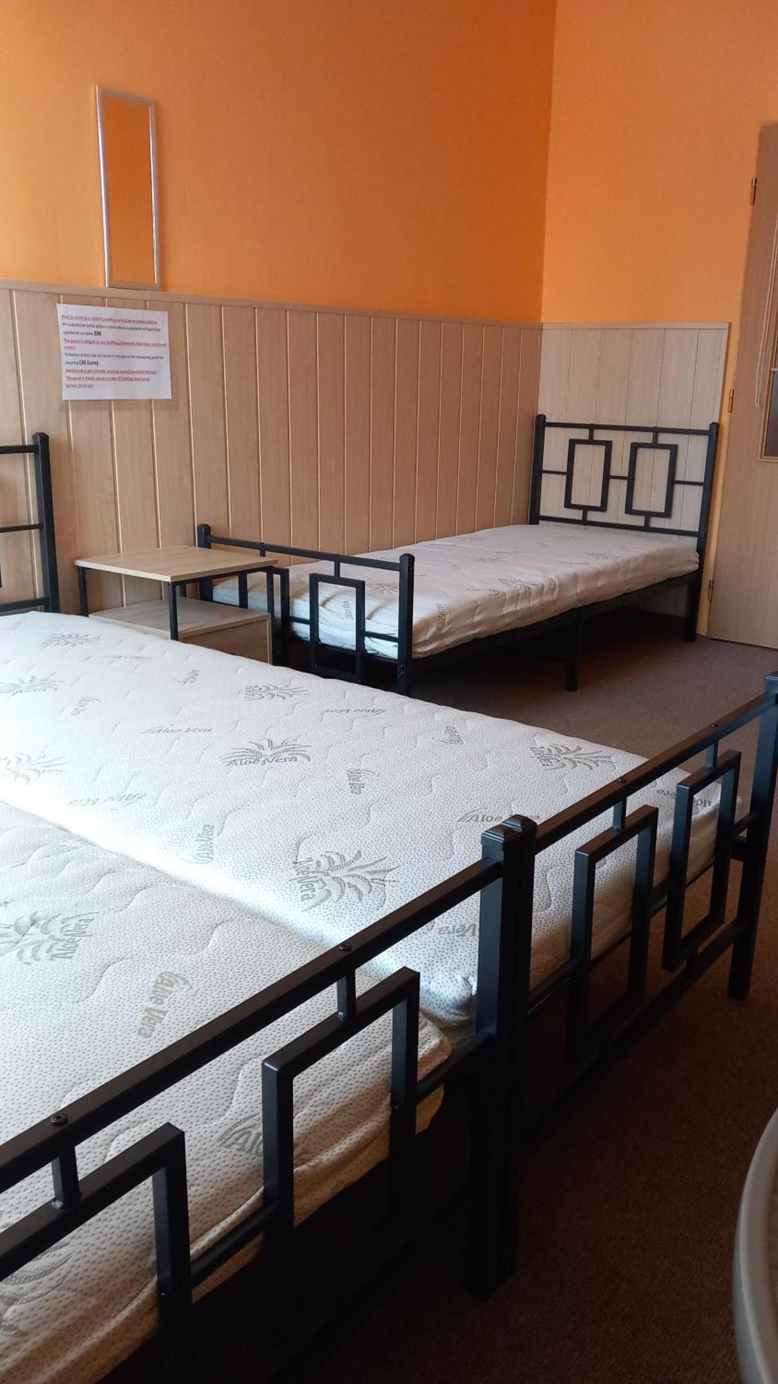 Privat Cujova Hotel ฮราบูชิเซ ภายนอก รูปภาพ